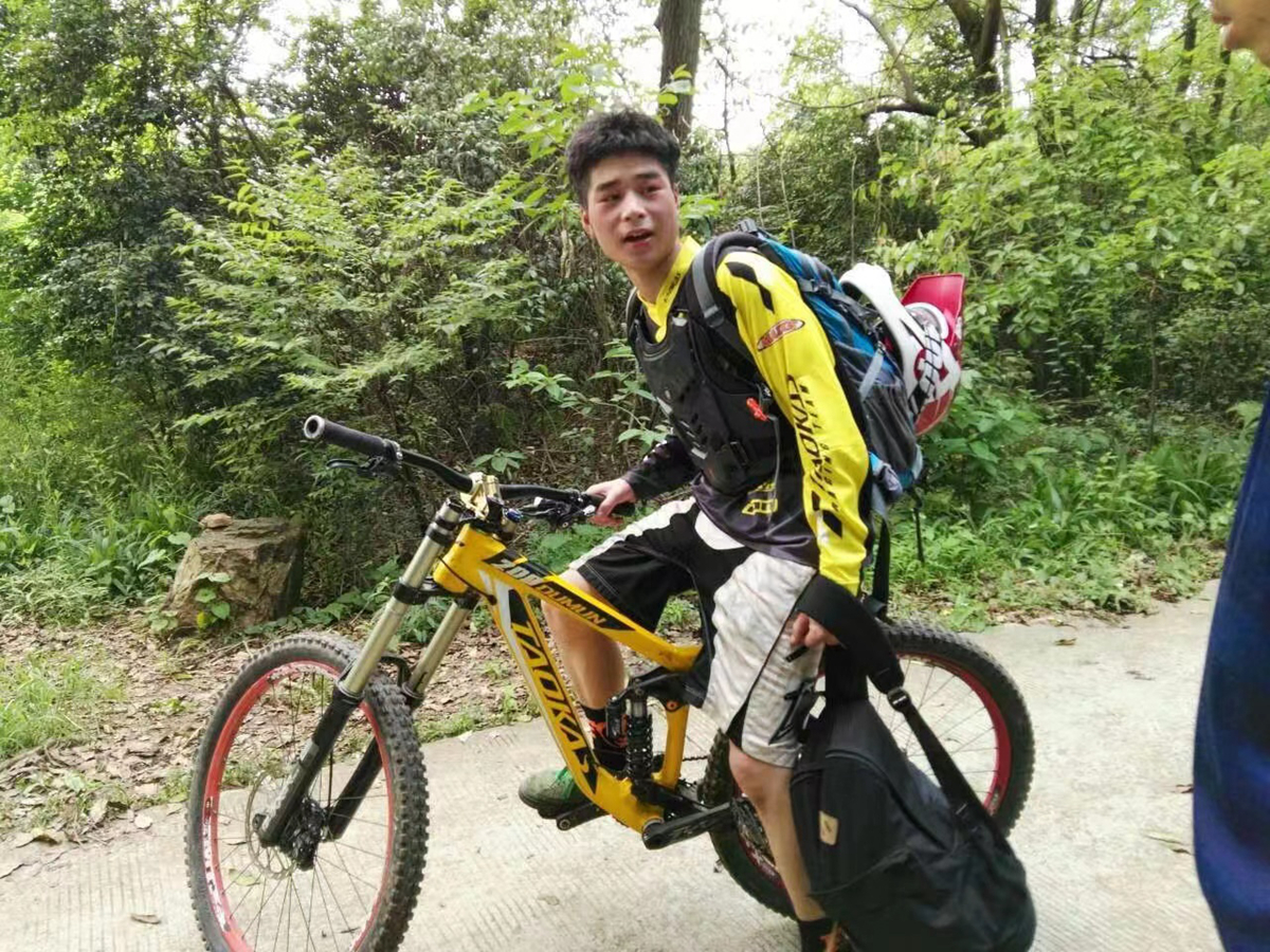 肖聪丁再刚重庆速降,肖聪速降冠军录像