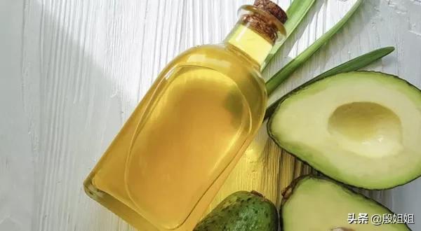 鳄梨紧致精华油,鳄梨油可以直接涂脸吗