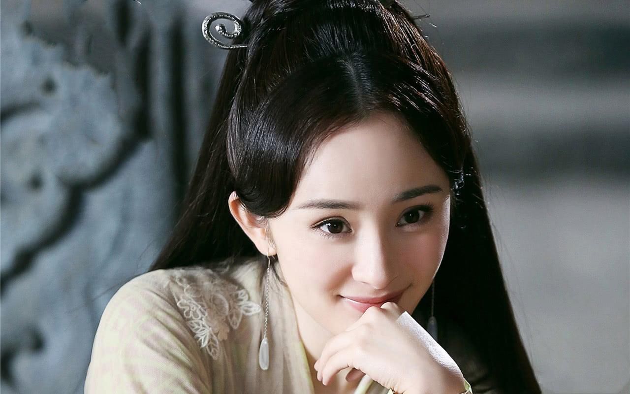 整容后的女明星老了,整容严重变性的女明星