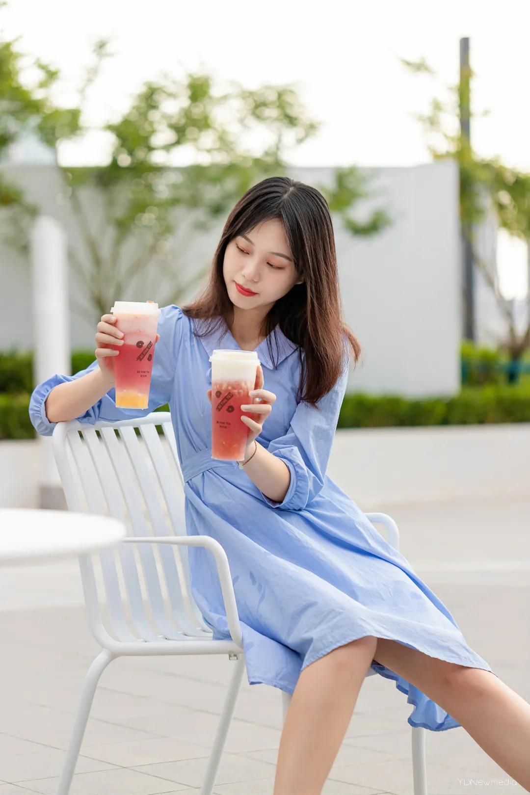 水果怼怼怼怼怼到爆汁，这家“超给力”的水果茶，6.3元限时喝