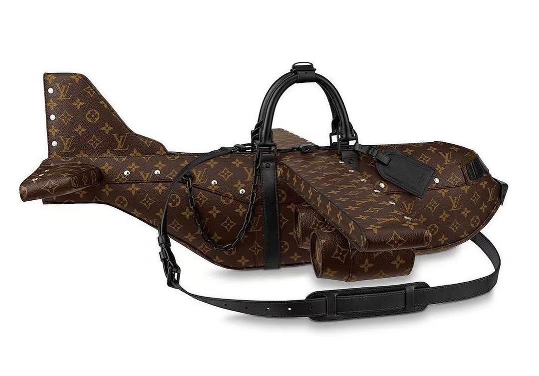 lv顶级旅行包多少钱,lv推出形似飞机的包售价25万