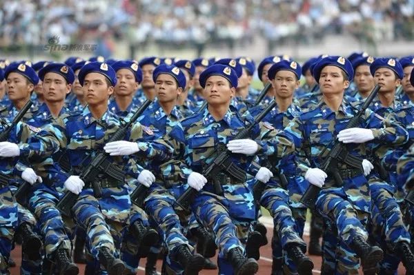 统一店招,统一店招丑得整齐