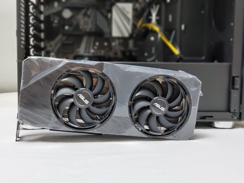 酷冷至尊q500l能否竖装显卡,显卡的竖装优缺点有哪些