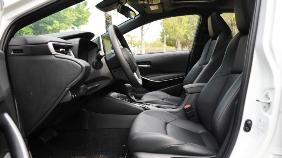 雷凌比丰田卡罗拉便宜多少,雷凌185t豪华版卡罗拉1.2t精英版