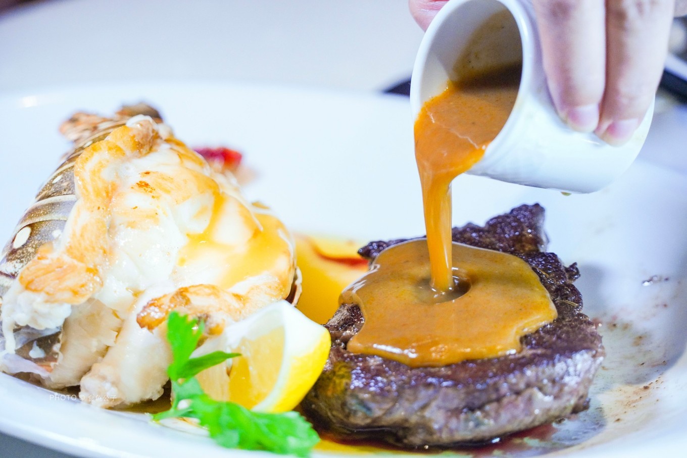 海上养猪场邮轮,海洋光谱号邮轮海上养猪场