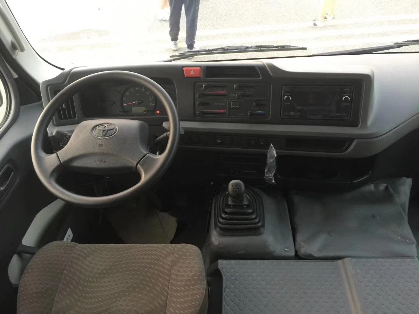 丰田考斯特最豪华版,丰田考斯特顶级车的图片