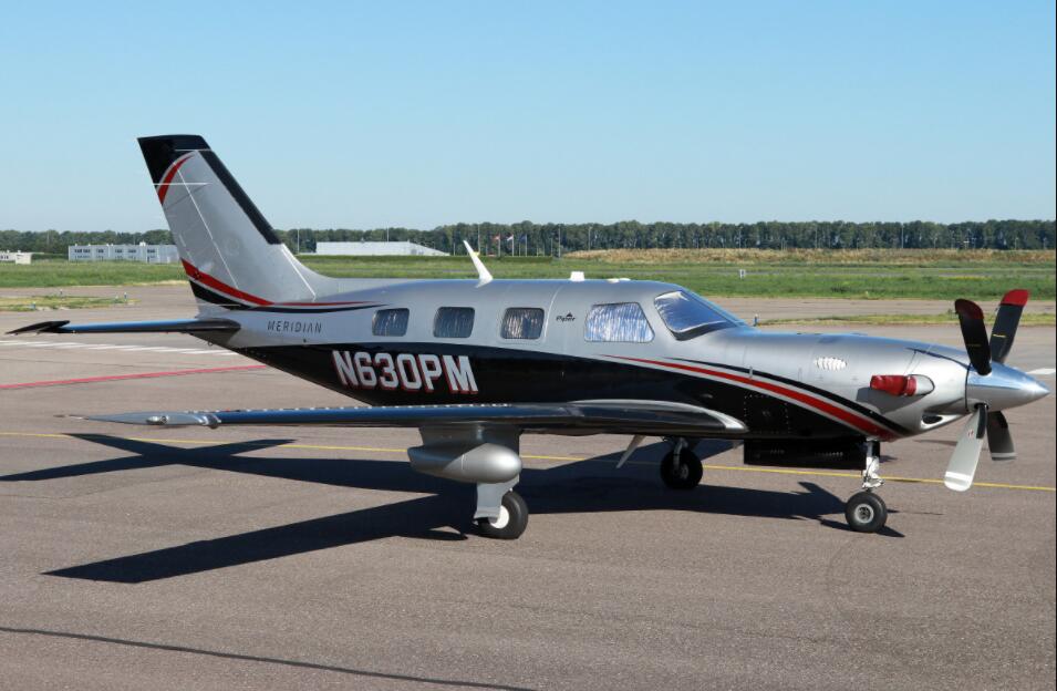 派珀pa44螺旋桨,派珀塞内卡pa42螺旋桨飞机