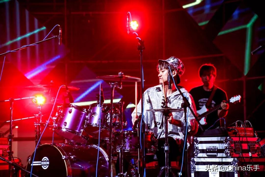 中国乐手人物：百变爵士鼓人生——柴通通，认真生活，快乐工作