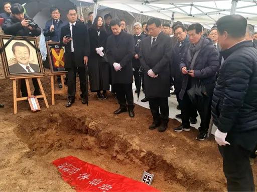 韩国财阀名人故事,韩国财阀的生活过得有多曲折