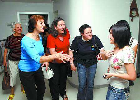 两个月婴儿哭到失声,7个月大的宝宝哭到失声