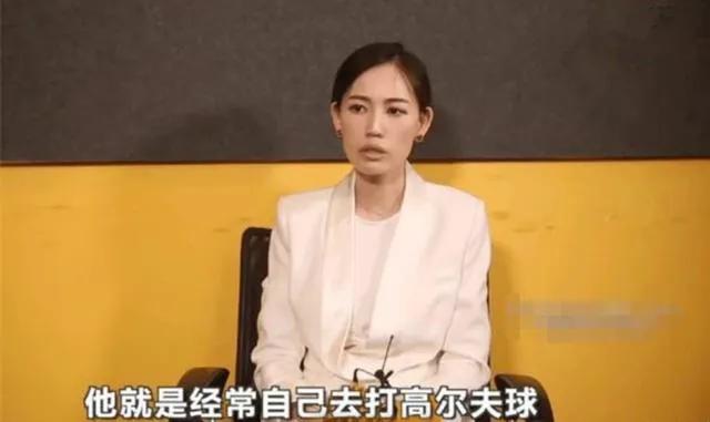 香港黄日华王杰县城捞金，央视郎永淳卖货：赚钱养家就是最大体面