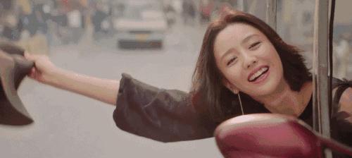 美物|佟丽娅、张钧甯都在戴的阿玛尼满天星，好看又百搭！太