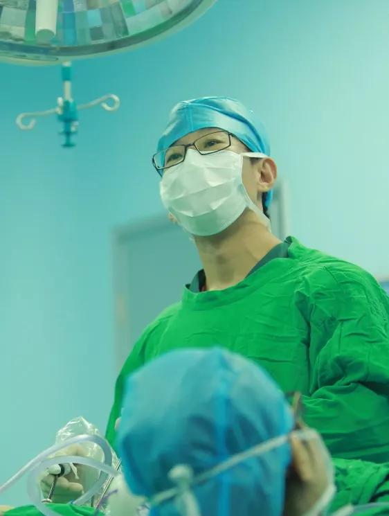 「名医风采」这位山东汉子，为无锡妇科界开辟创新治疗道路