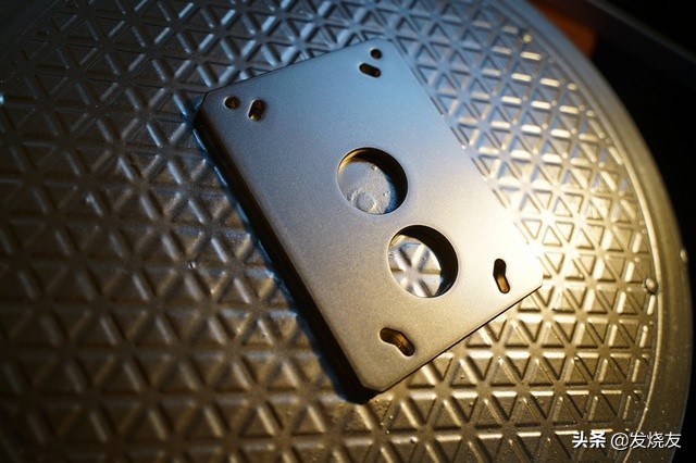 沉默是金~NZXTH700黑金电脑水冷装机秀