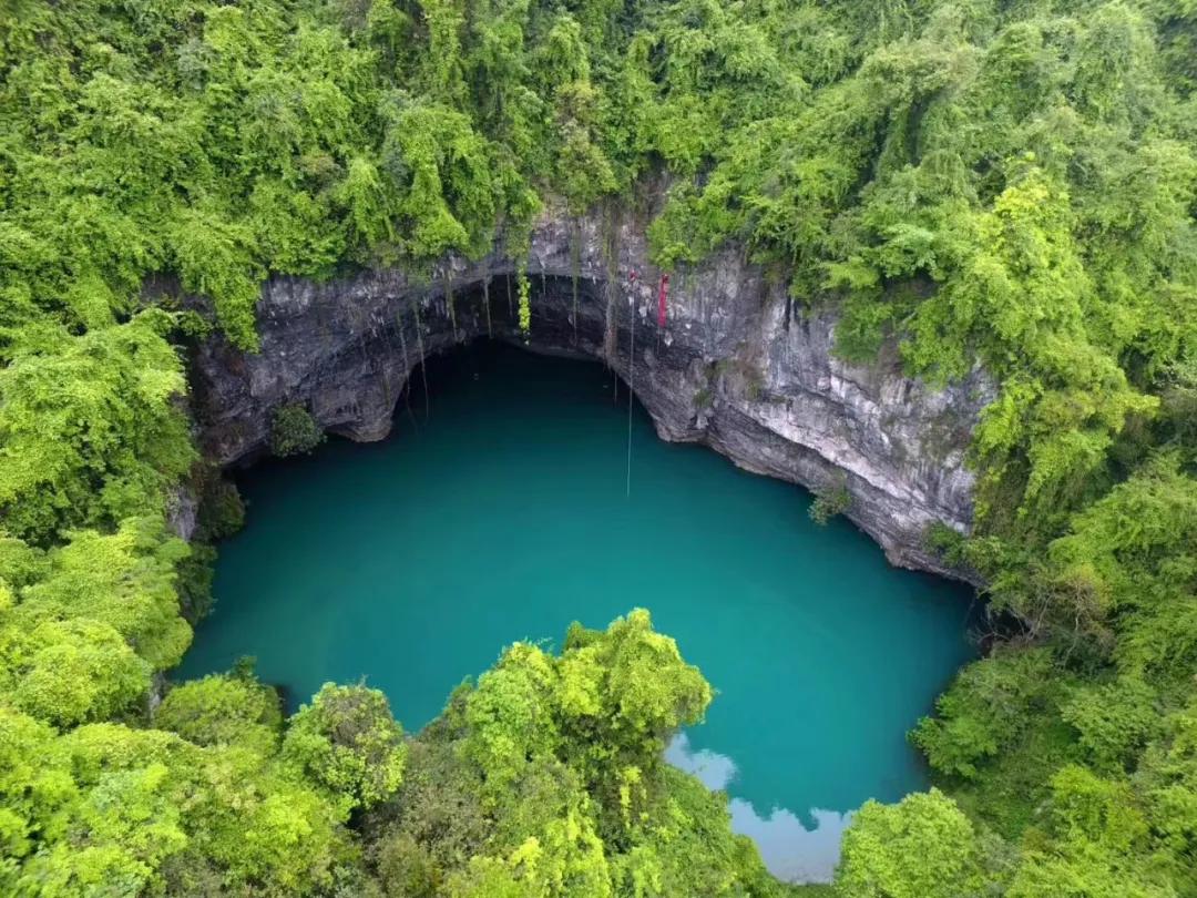 茅岩河心湖太美惹祸端,土家族夫妻酒茶斗诗篇