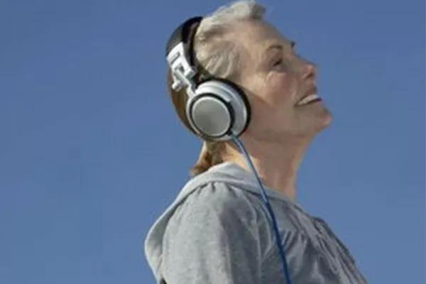 亚急性甲状腺炎好转睡眠能恢复吗,甲状腺激素过高影响睡眠怎么办