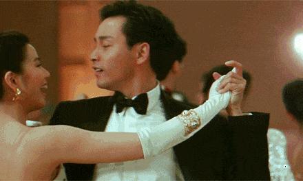 被称“港版梦露”，惊艳了一个时代的她，再露面连皱纹都是美的