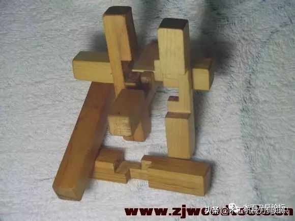 鲁班锁六柱印教程,鲁班锁四根怎么拼