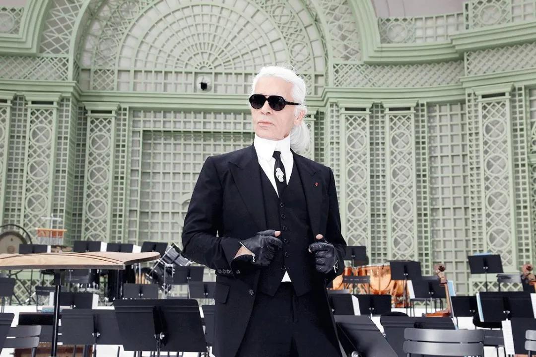 200元住总统套房,200块住酒店吃大餐