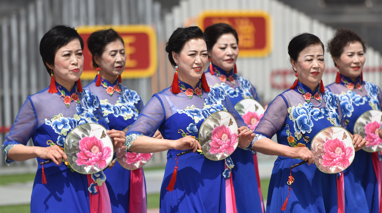 丽都整形“逐梦T台”母亲节特别活动