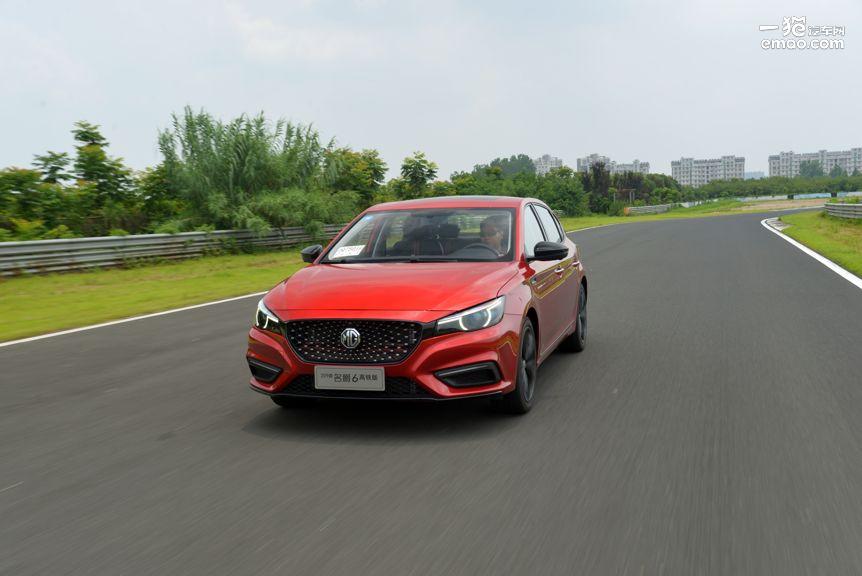 名爵6手动高铁版测试,试驾新名爵6见证6秒破百