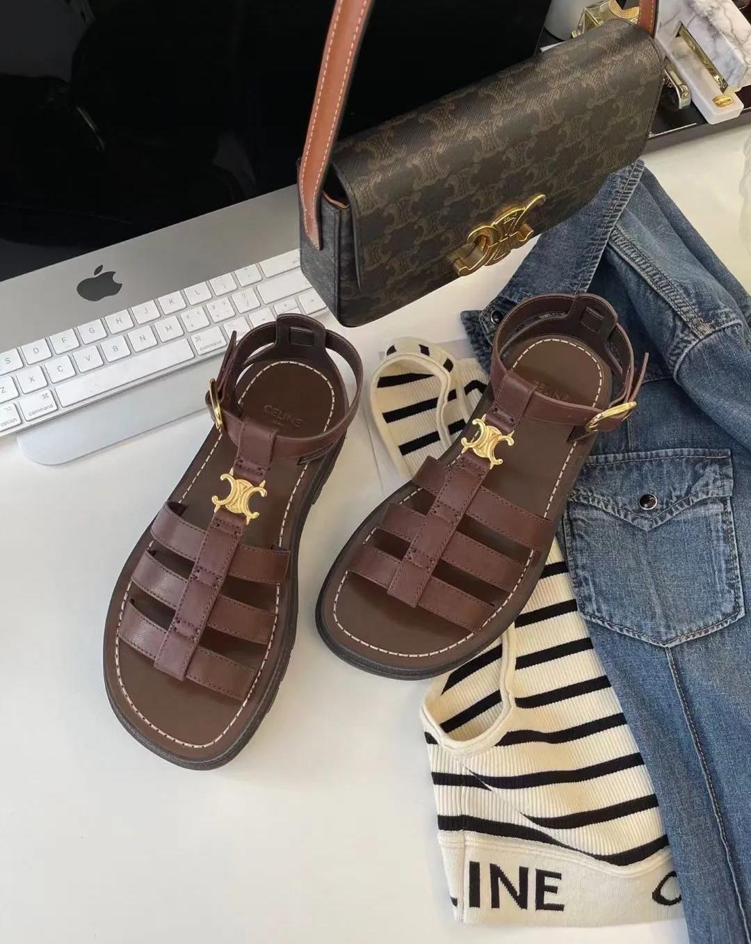 丑到极致的罗马凉鞋,丑到爆的露趾凉鞋怎么穿