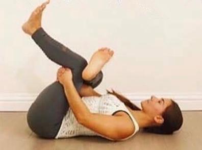 练瑜伽练的腰直不了怎么办,腰椎瑜伽的正确锻炼方法