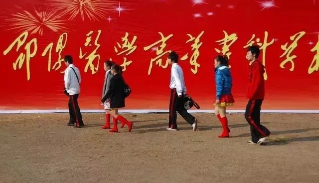 专科生最喜欢的10大专业就业不愁,2022专科生什么专业好就业