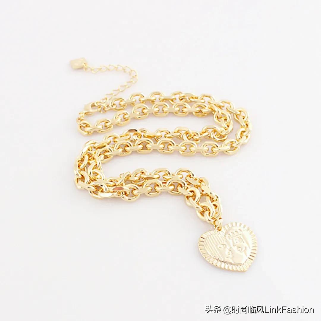 复古感元素，打造春天的时髦衣橱