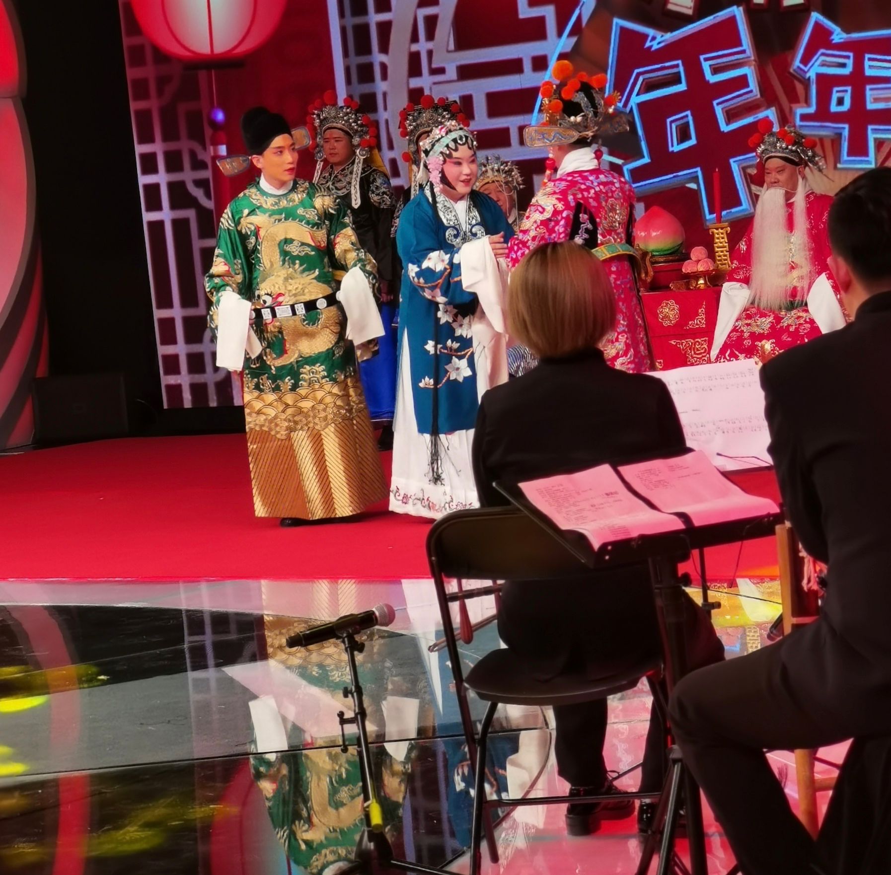 德云社相声春晚郭德纲唱大戏,于谦变郭夫人,多人扮女装惊艳