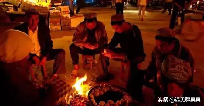 大美*疆新**欢迎你‖*疆新**一绝-烤蛋，你吃过吗？