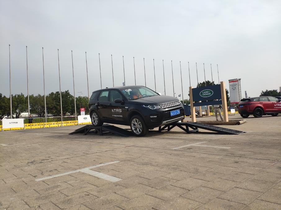 路虎发现神行2018款240psse版,路虎发现运动版沉浸式体验