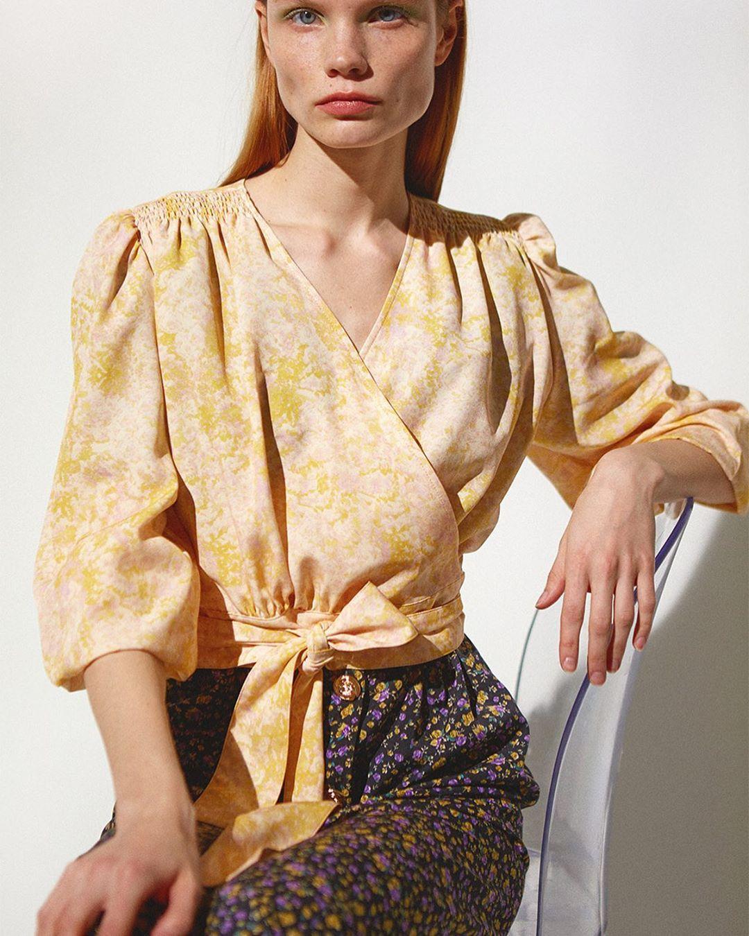 我已经在看夏装了！第一件小短袖从里面挑