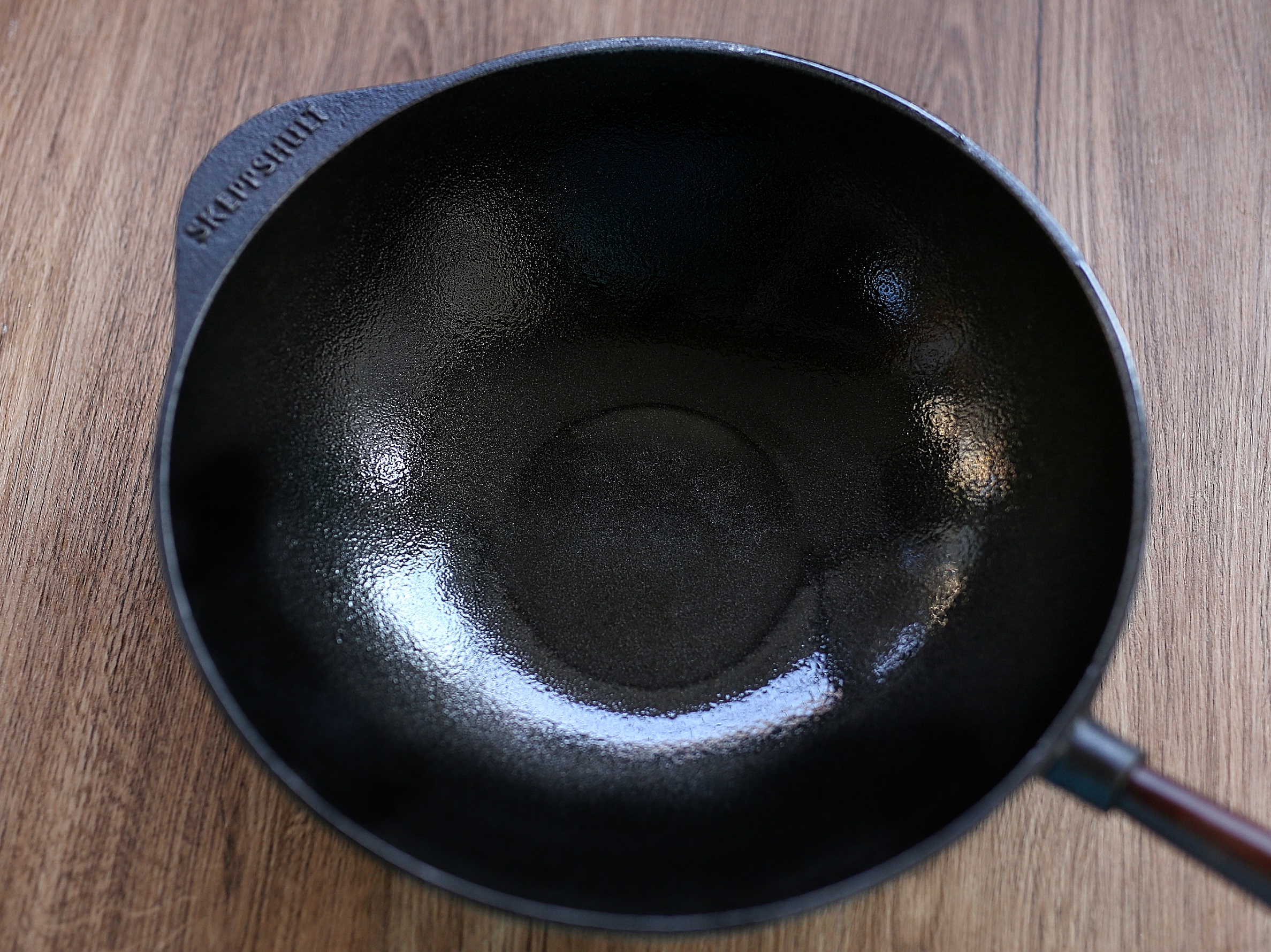 开锅的正确方法铁锅无涂层,新买的铁锅怎样开锅最好用