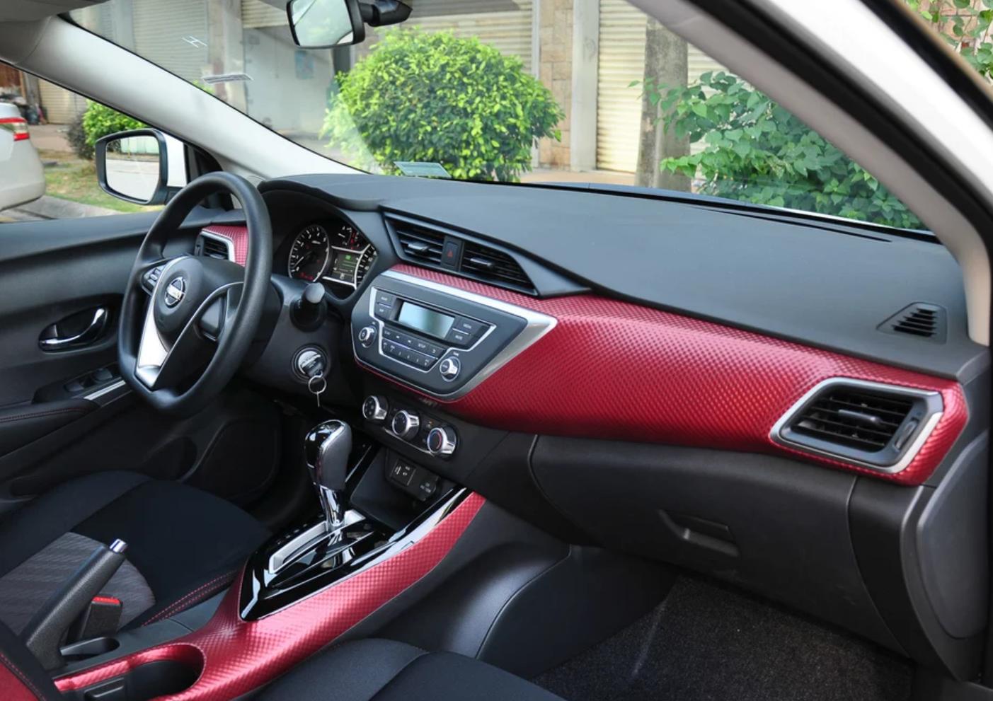 新款日产蓝鸟和轩逸,蓝鸟和轩逸经典哪个更值得购买