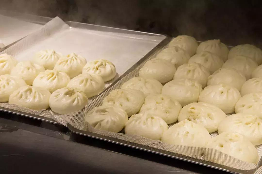 叫醒你的不是闹钟是给孩子做饭,清晨叫醒你的不是闹钟