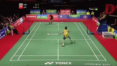 打羽毛球步伐不干净,打羽毛球跑不快