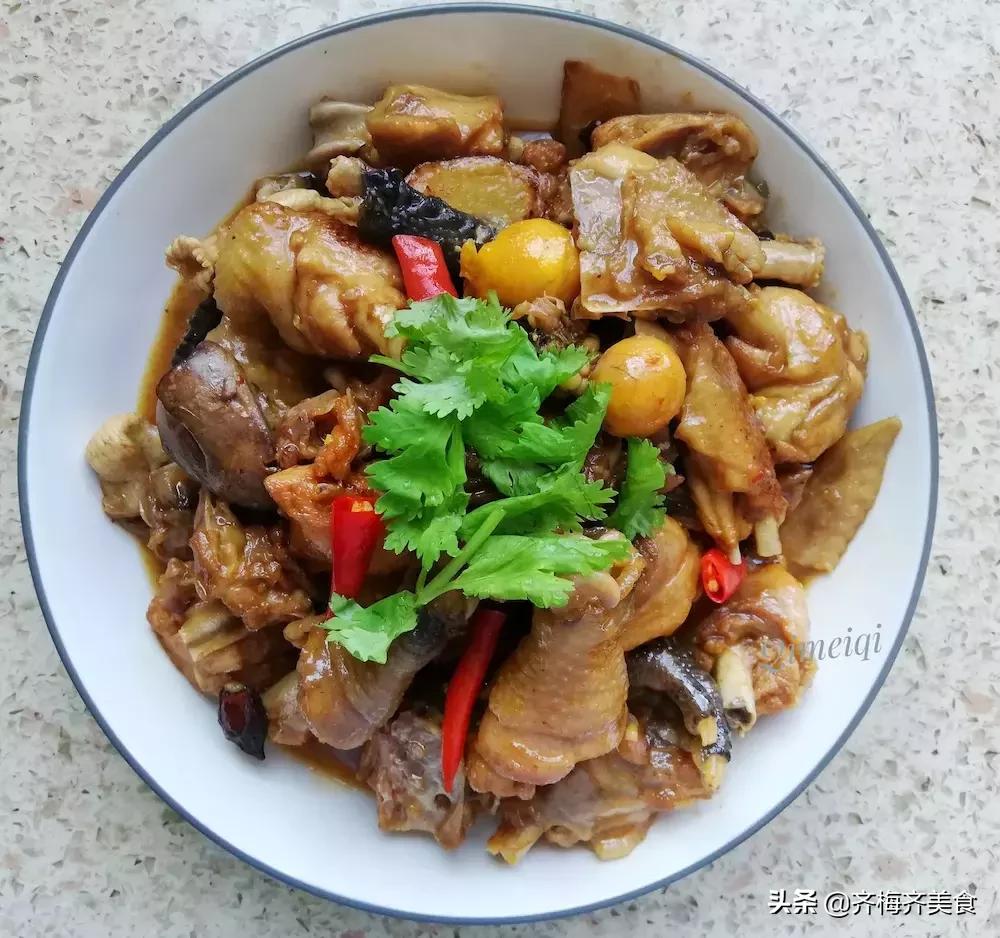 红烧鸡肉怎么做嫩而不柴,红烧鸡肉炖土豆加凉水还是加热水