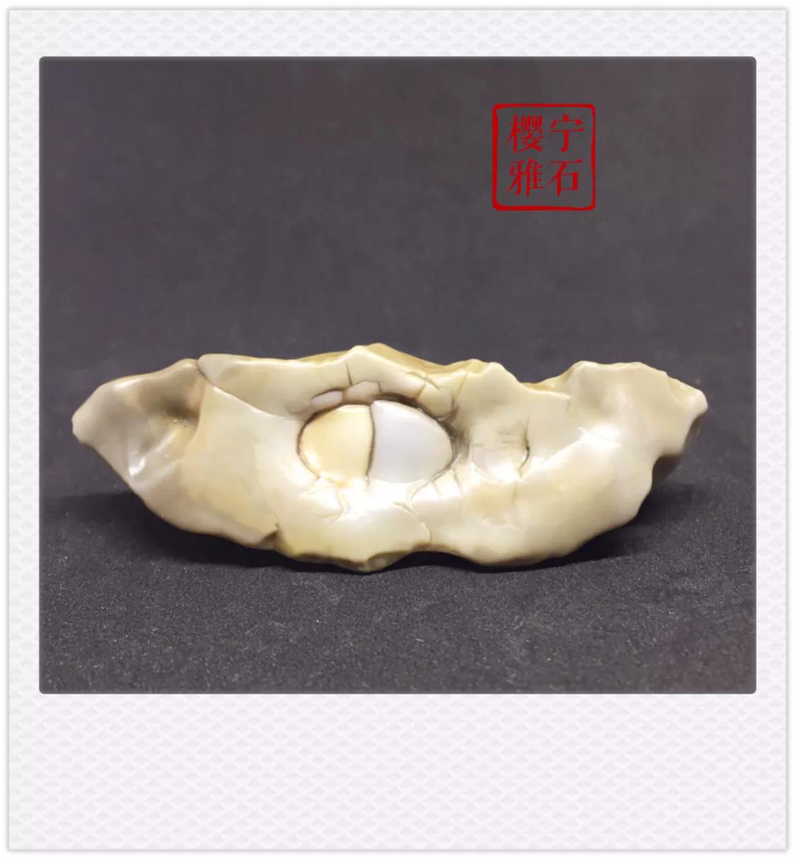 石头是自然艺术品吗,石头是工艺品的原材料吗