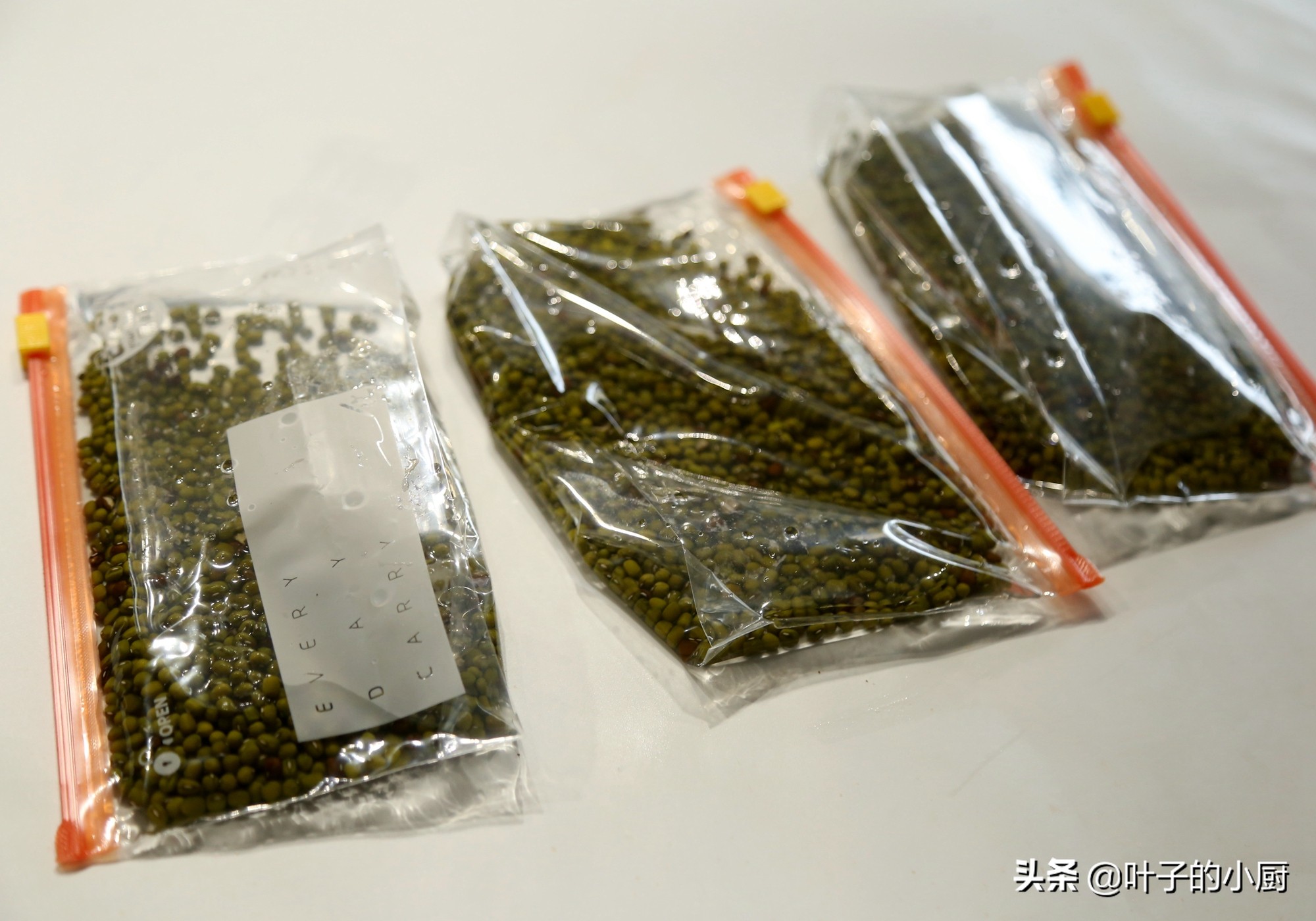 绿豆汤怎么煮软烂不开花,绿豆汤不变色的正确煮法