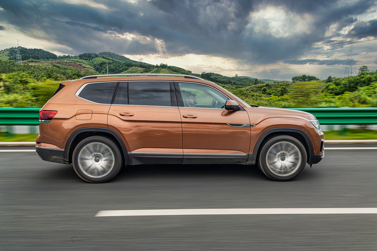 试驾｜全新途昂家族内饰终于改变，给躺平青年打个样儿