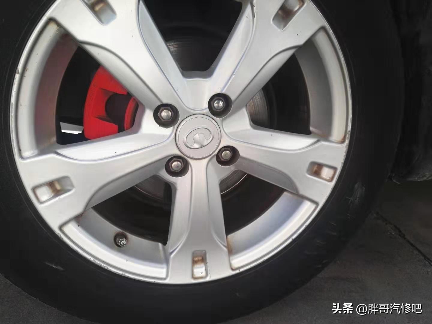 城市跨界运动小越野，马路牙子随便上，两万多元二手挂价