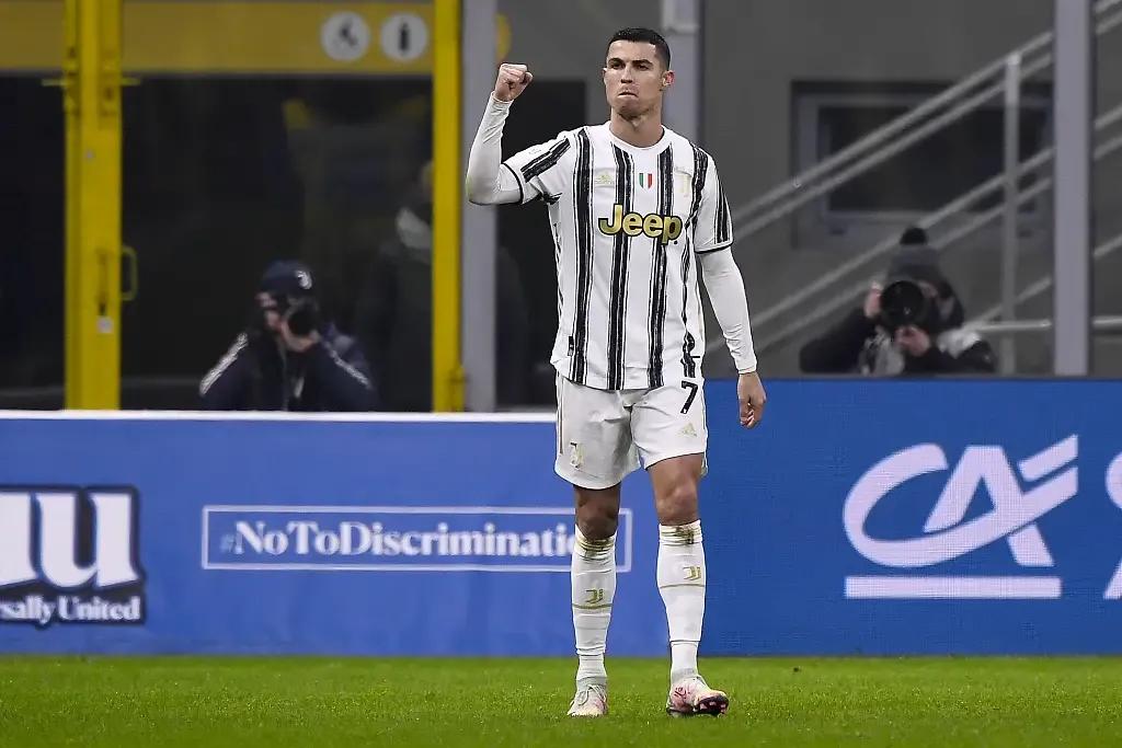 c罗进点球拉莫斯庆祝,c罗经典点球2018