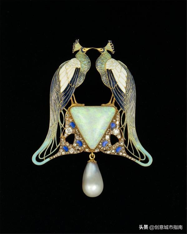 看完这5类珠宝设计，抛弃「猪精」，做维纳斯女孩吧
