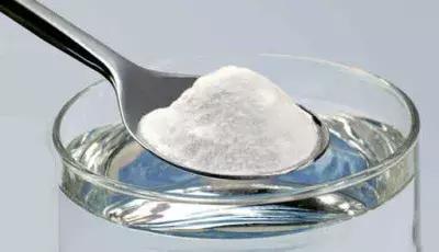 床单经常睡的地方发黄怎么回事,睡觉时床单有汗渍发黄是什么原因