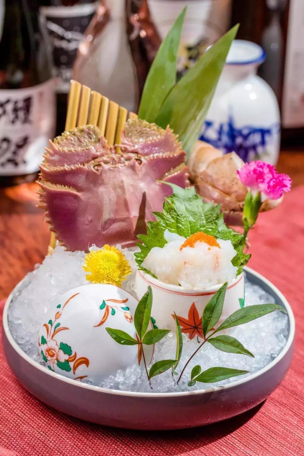 闺蜜小聚一起吃日本料理发朋友圈,日本料理同学小聚