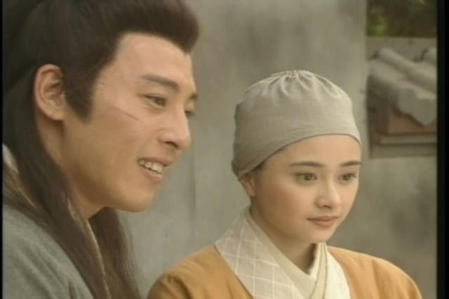 金庸说：她是天边一片云，偶尔投在你的波心