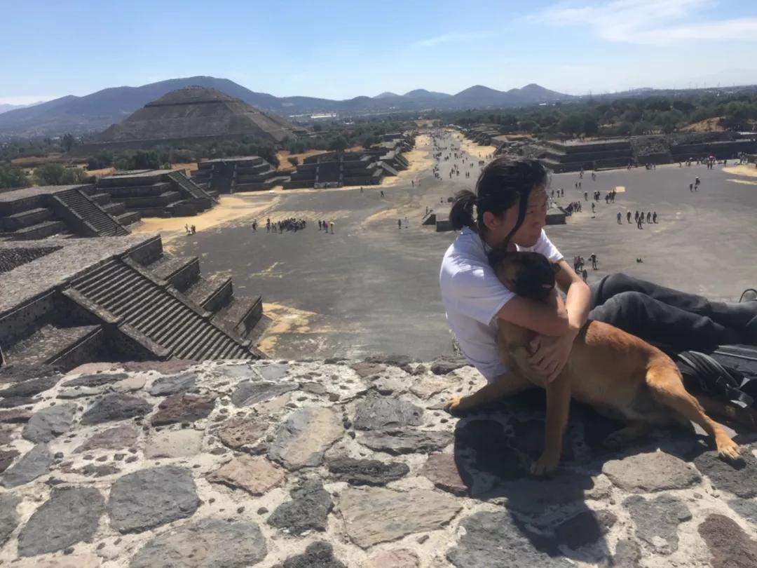 26岁80国。这个河南商丘的小伙子告诉我们，环游世界没有门槛