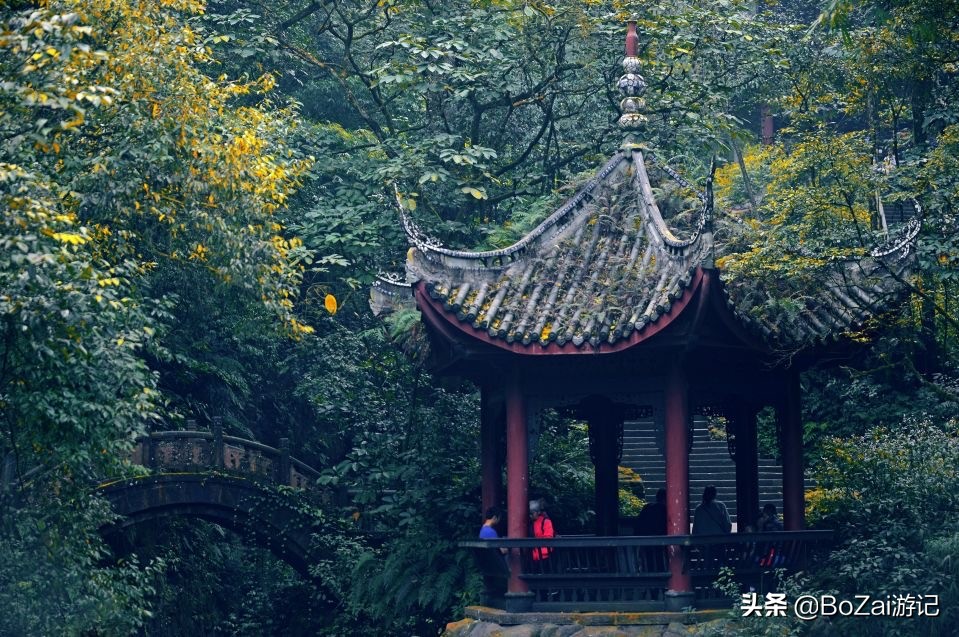 四川峨眉山景区怎么游玩最好,到峨眉山旅游哪家好玩点的多