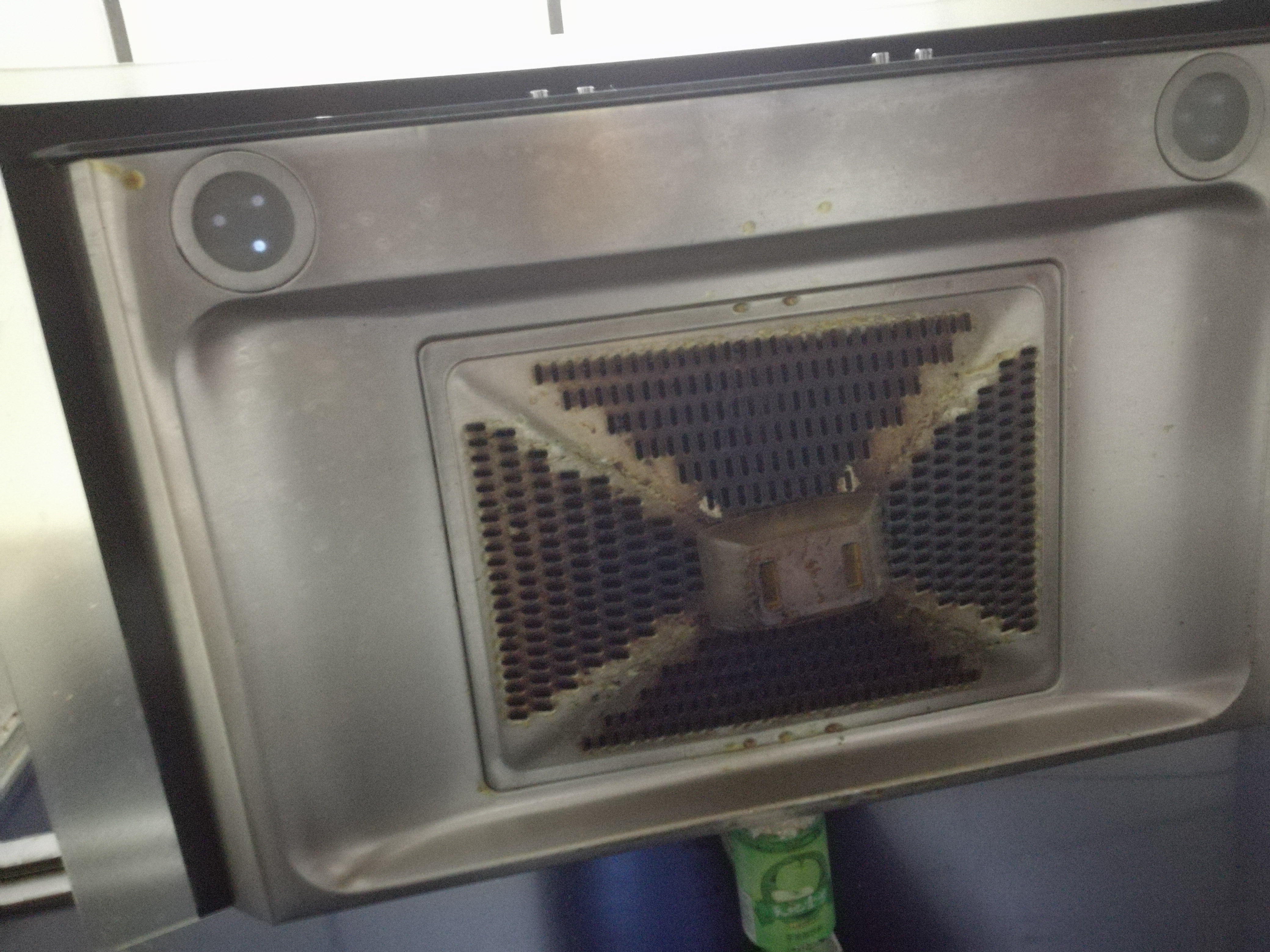 怎么清洁抽油烟机小妙招,抽油烟机脏了用什么清洗方便